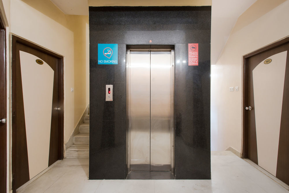 Oyo Railway Station Hotel